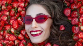 Живые витамины: 10 съедобных масок для кожи и волос из овощей и фруктов