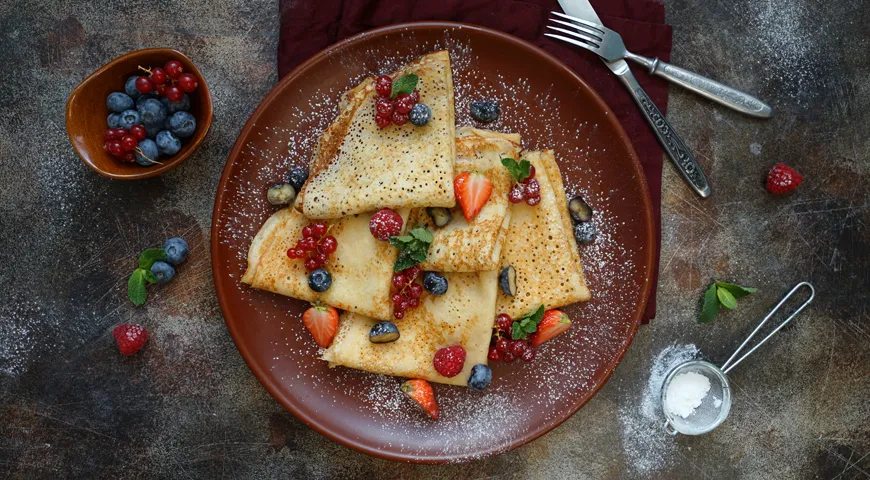 Рецепт тонких дрожжевых блинов, приготовленных на свином топленом жире