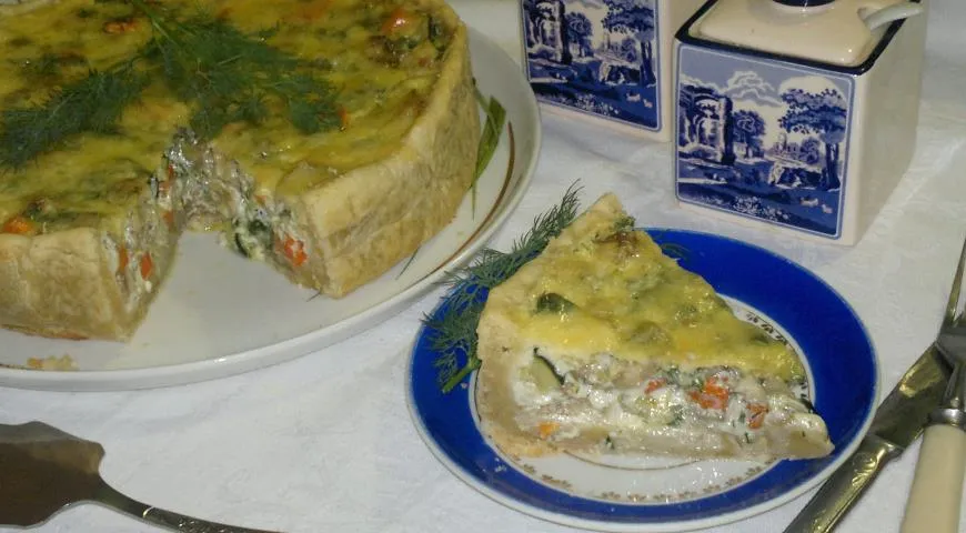 Пирог с рыбой и овощами