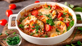 Простые блюда из баклажанов — 15 рецептов: бабагануш, капоната, рулетики и многое другое