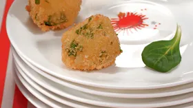 Жареный сыр в кукурузной корочке