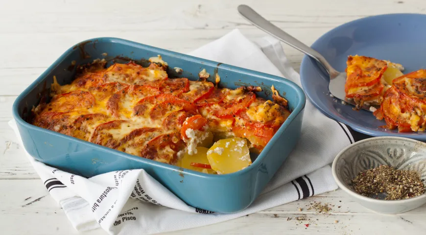 Запеченная картошка с твердым сыром и помидорами – пошаговый рецепт приготовления с фото
