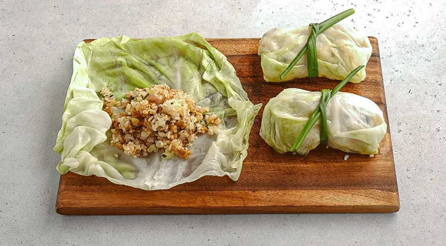 Веганские голубцы с рисом и орехами