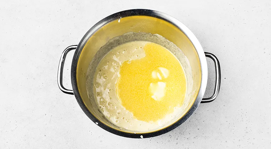 Пирог Зебра с манкой на кефире