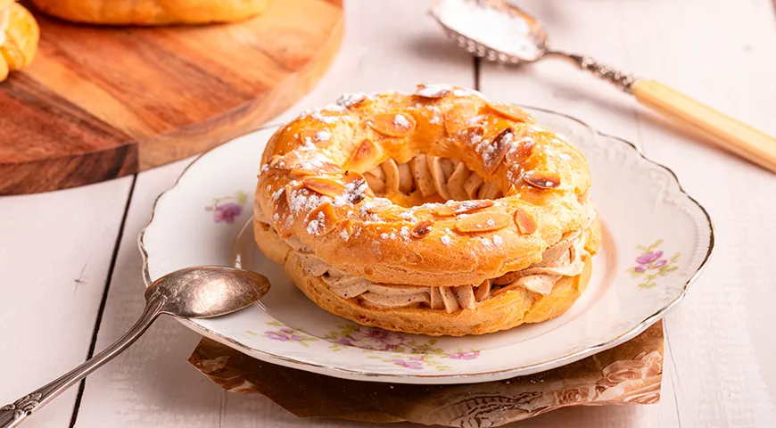 Пирожное «Париж-Брест» в форме велосипедного колеса было создано кондитером Луи Дюраном в 1891 году