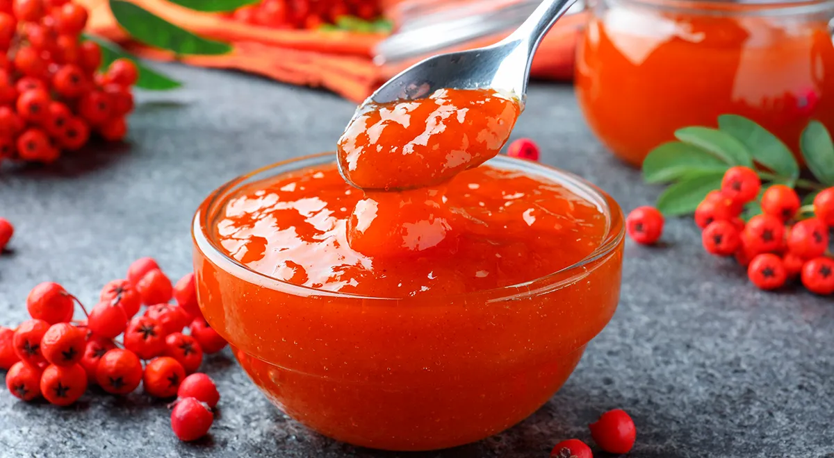 Как приготовить рябиновое варенье с ромом