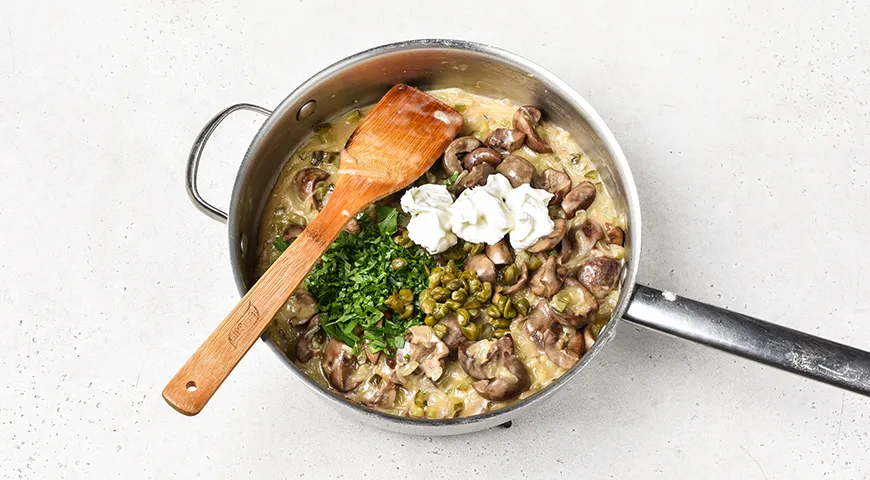 Свиные почки, тушенные в сметане