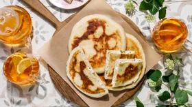 Чепалгаш (чеченские лепешки) с творогом и зеленым луком