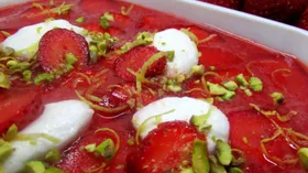 Рецепты с ягодами, орехами и соком