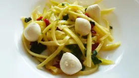 Рецепты с молочной продукцией, чили и сыром Моцарелла