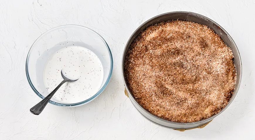 Кокосовый пирог на кефире со сливками