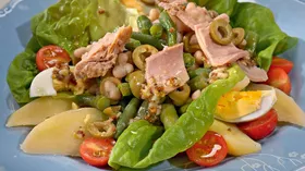 Рецепты с салатом, томатами и рыбными консервами