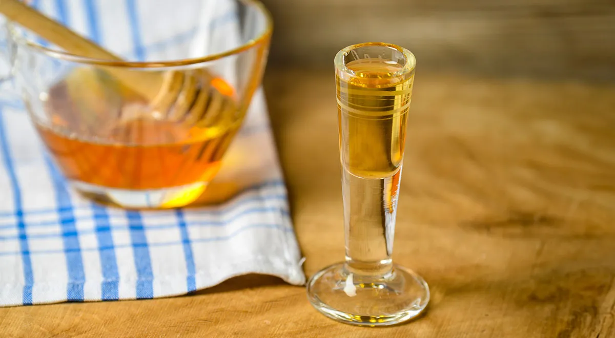 Рецепт медовой настойки на водке