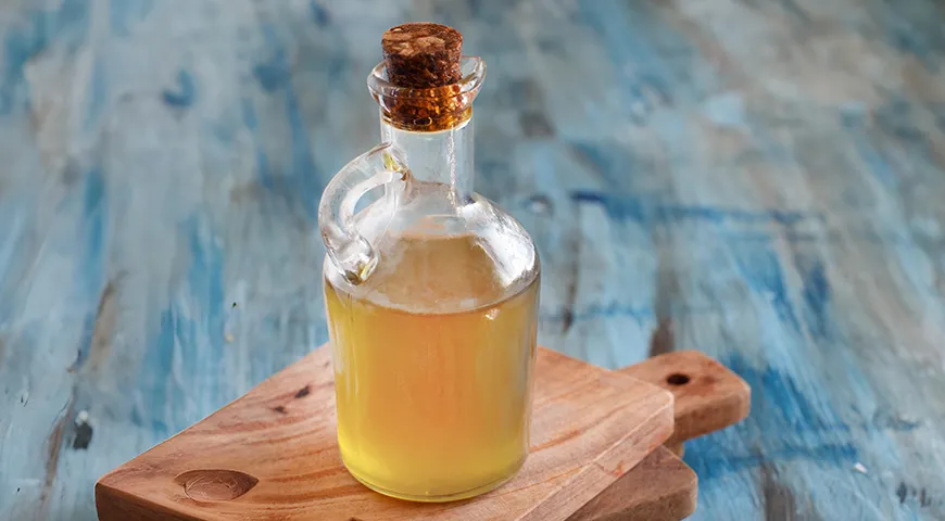 Масло печени трески рекомендуется хранить в холодильнике на средней полке (не в дверце), плотно закрыв продукт 