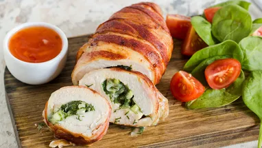 Куриные рулеты из грудки и целой курицы