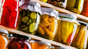 Как навести порядок в кладовке и холодильнике: 5 советов от Мари Кондо