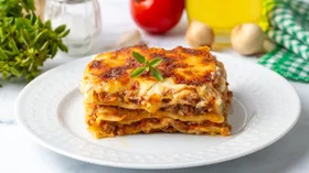 Чем можно заменить бешамель в лазанье: подсказали эксперты редакции