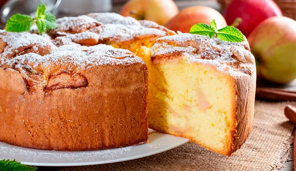 12 вкусных блюд из яблок для детей
