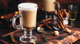 Айриш кофе: как случайный рецепт стал мировой классикой