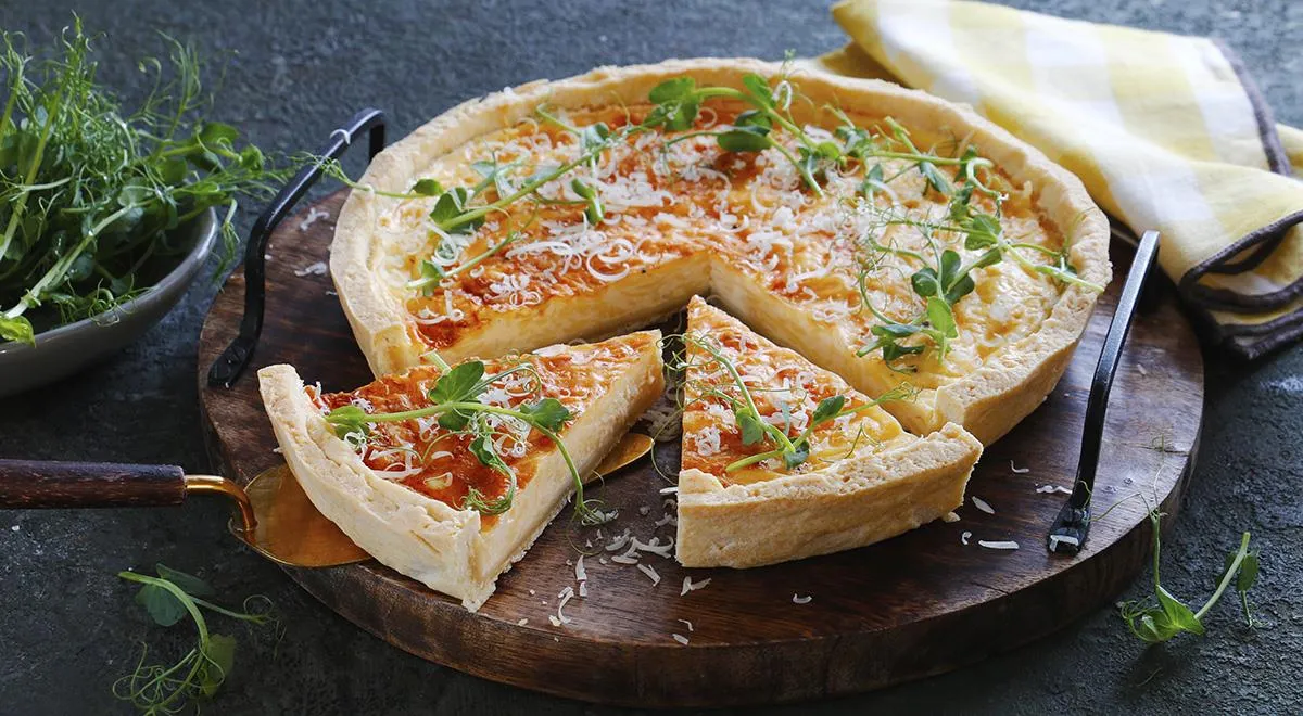 Пирог с сыром (более рецептов с фото) - рецепты с фотографиями на Поварёконференц-зал-самара.рф
