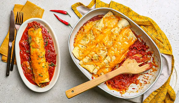 Энчилада с фаршем и сыром