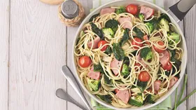Макароны с сосисками: рецепты