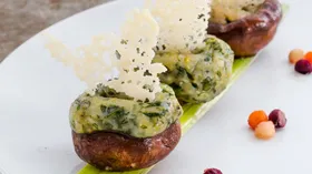 Рецепты с молочной продукцией, салатом и шампиньонами