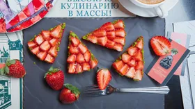 Тарталетка с клубникой