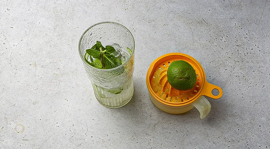 Мохито с огурцом и водкой