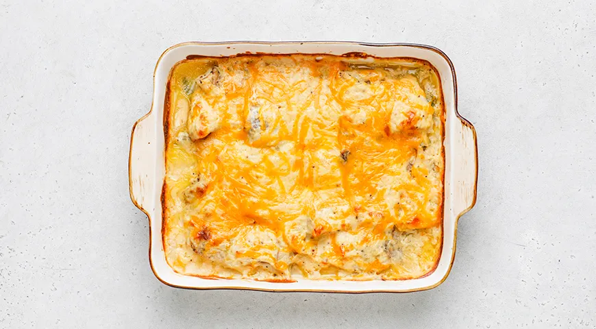 Минтай, запеченный с брокколи