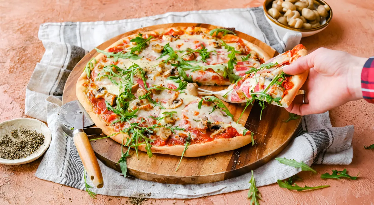 Пицца с салями и сыром - рецепт с фото на hb-crm.ru