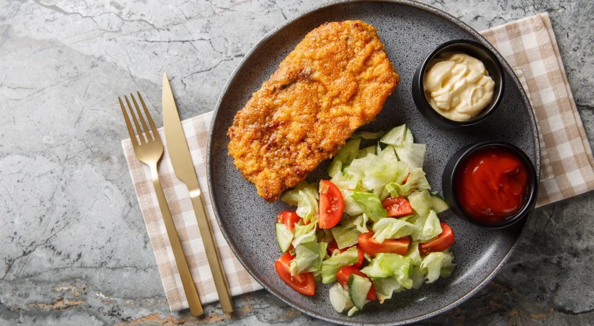 Поделились рецептом самых хрустящих куриных отбивных в аэрогриле