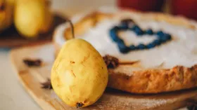 Рецепты с кисломолочными продуктами, мукой и грушей