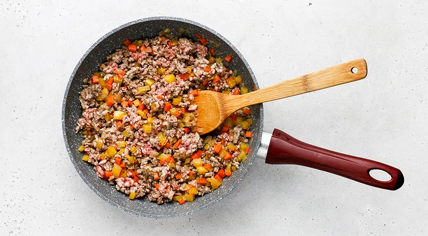 Перловка с фаршем и овощами