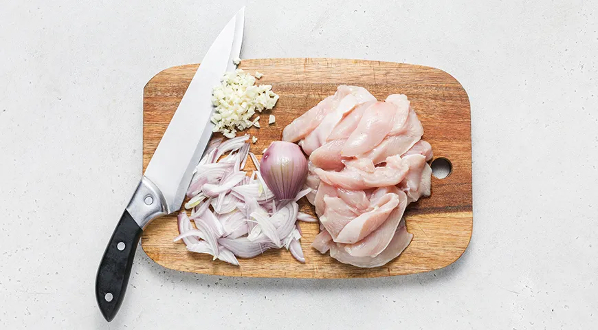Фрикасе из курицы со сморчками