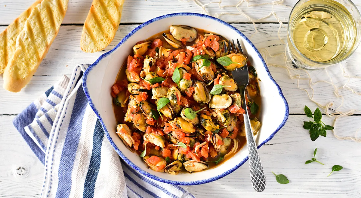 Мидии в томатном соусе