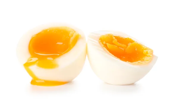 Яйцо куриное вареное всмятку