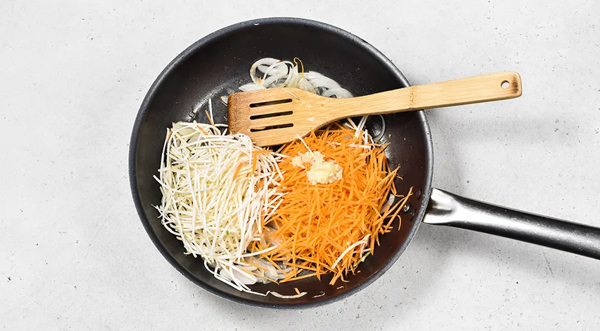 Голубцы из савойской капусты с рисом и овощами