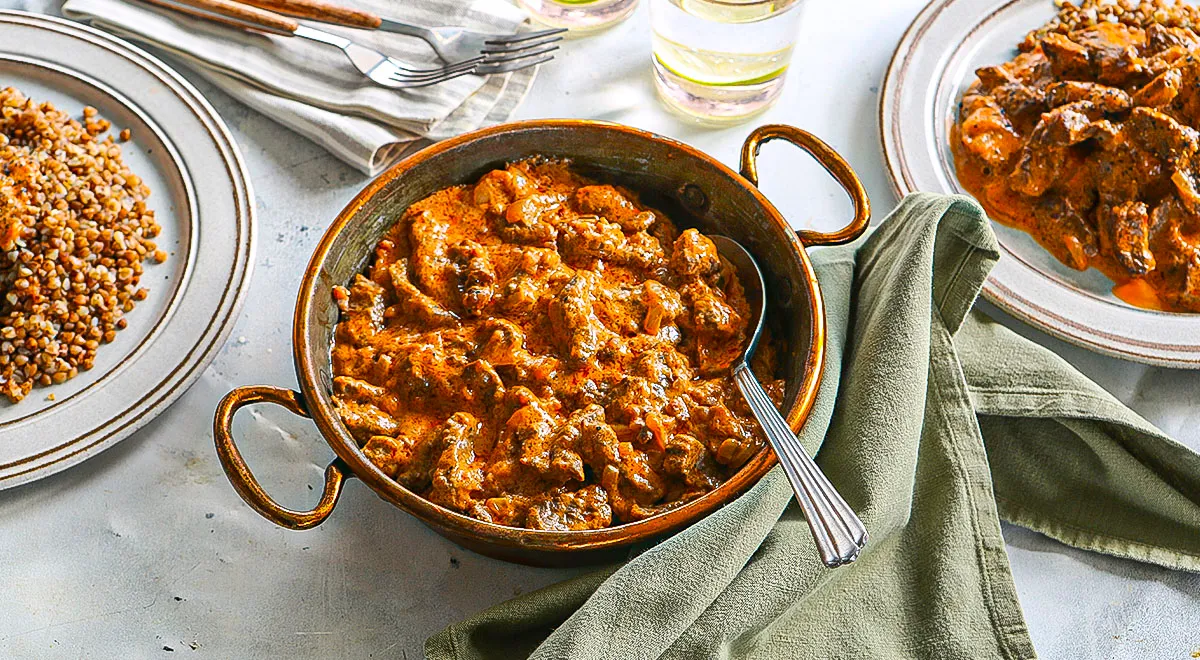 Бефстроганов с гречкой