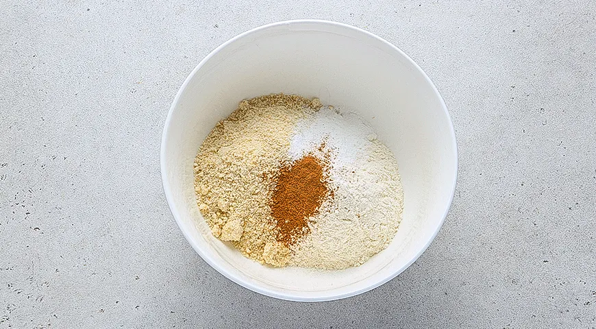 Яблочные оладьи с корицей