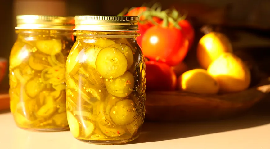 Пикули из огурцов с куркумой