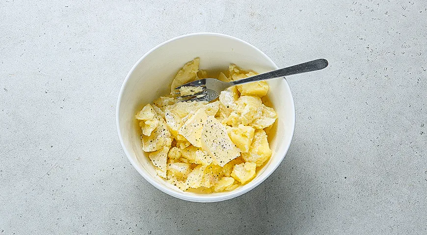 Картофельные лодочки с яйцом и беконом