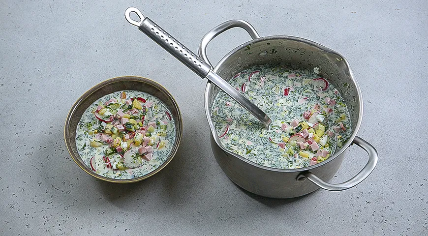 Окрошка с мясным ассорти на кефире с минералкой