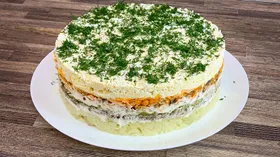 Слоеный салат со шпротами