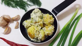 Рецепты с чесноком, кисломолочными продуктами и картофелем