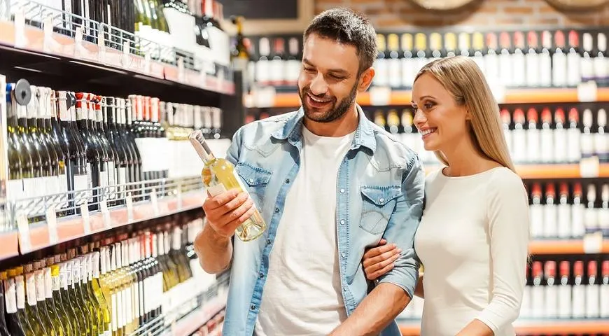 Алкоголь могут убрать из обычных продуктовых магазинов