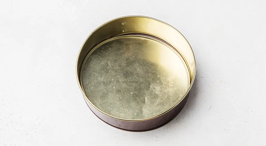 Насыпной пирог с яблоками и творожной начинкой