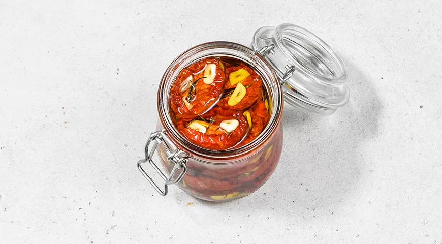 Вяленые помидоры в сушилке