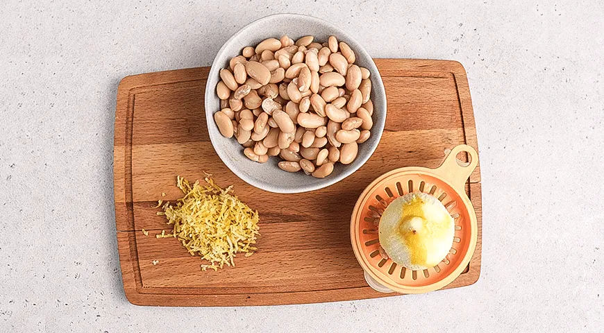 Карпаччо из кабачков с белой фасолью