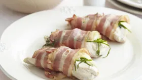 Рецепты с беконом, курятиной и вином